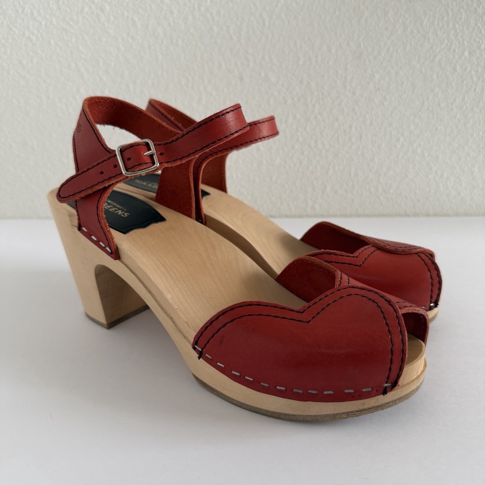 Swedish Hasbeens Toffel Red Leather Heart Sandals Women's EU 40/US 9-9.5